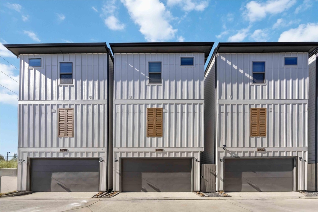2528 Live Oak Street - Photo 17