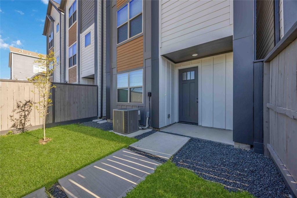 2528 Live Oak Street - Photo 18