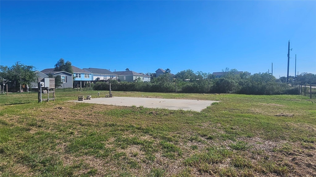 303 15th Street - Photo 1