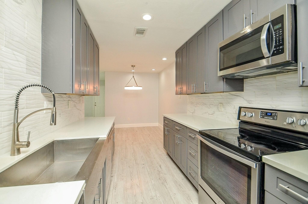 12633 Memorial Drive - Photo 8