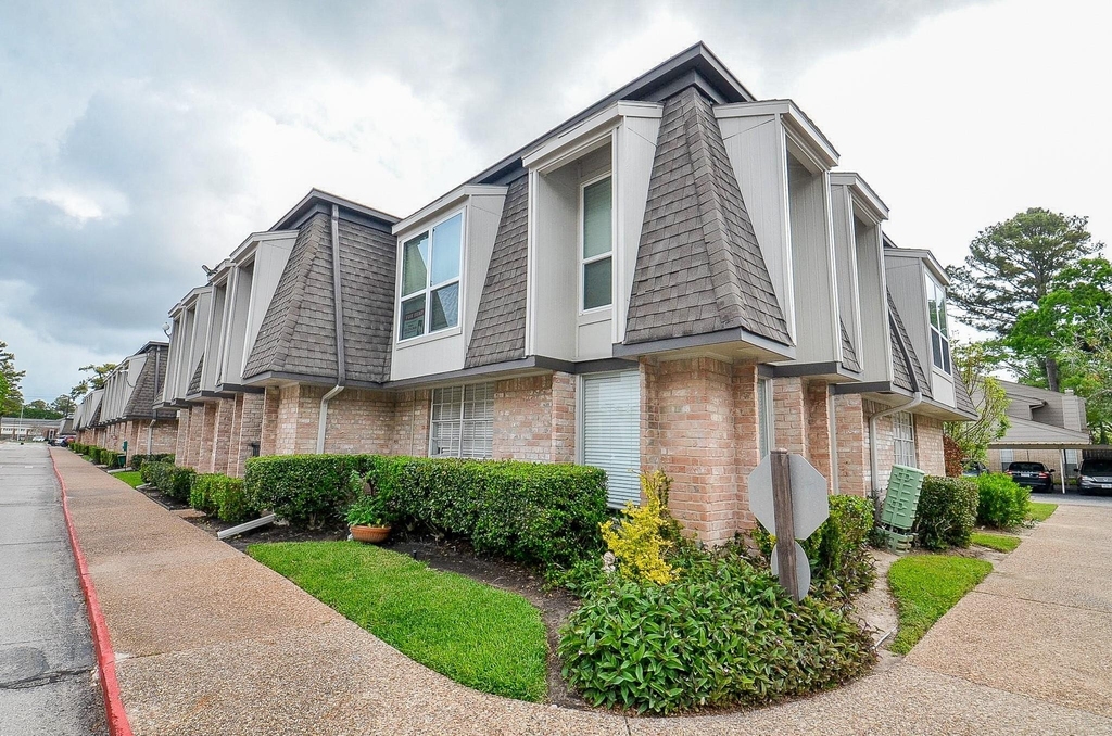 12633 Memorial Drive - Photo 17