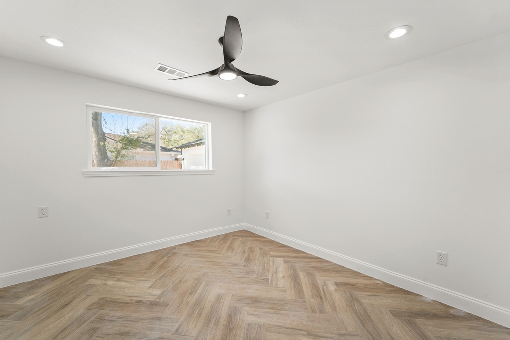 10722 Lynbrook Drive - Photo 13