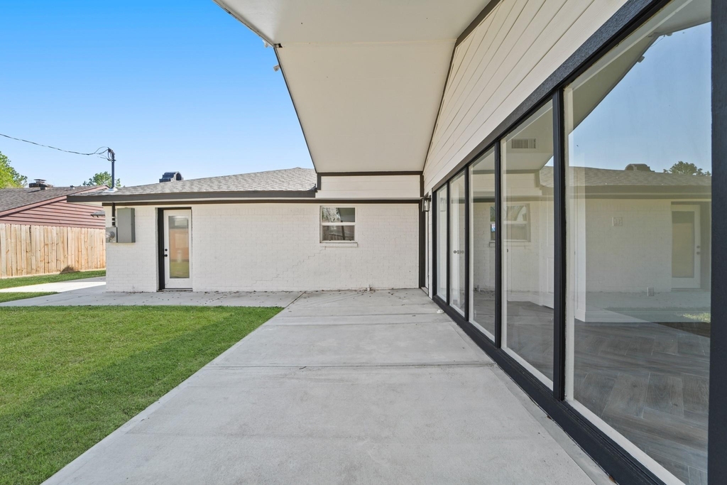 10722 Lynbrook Drive - Photo 27