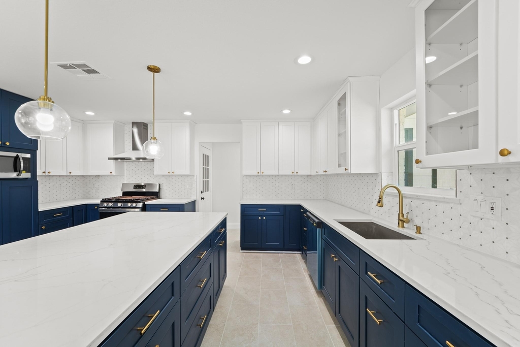 10722 Lynbrook Drive - Photo 11