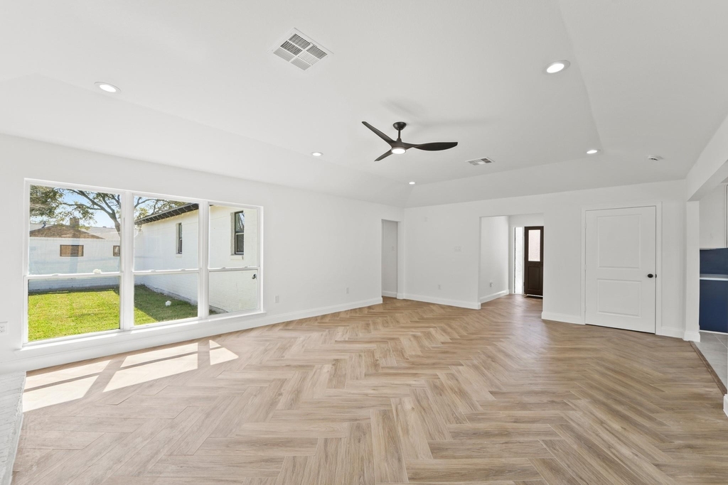 10722 Lynbrook Drive - Photo 19