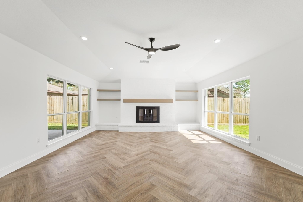 10722 Lynbrook Drive - Photo 4