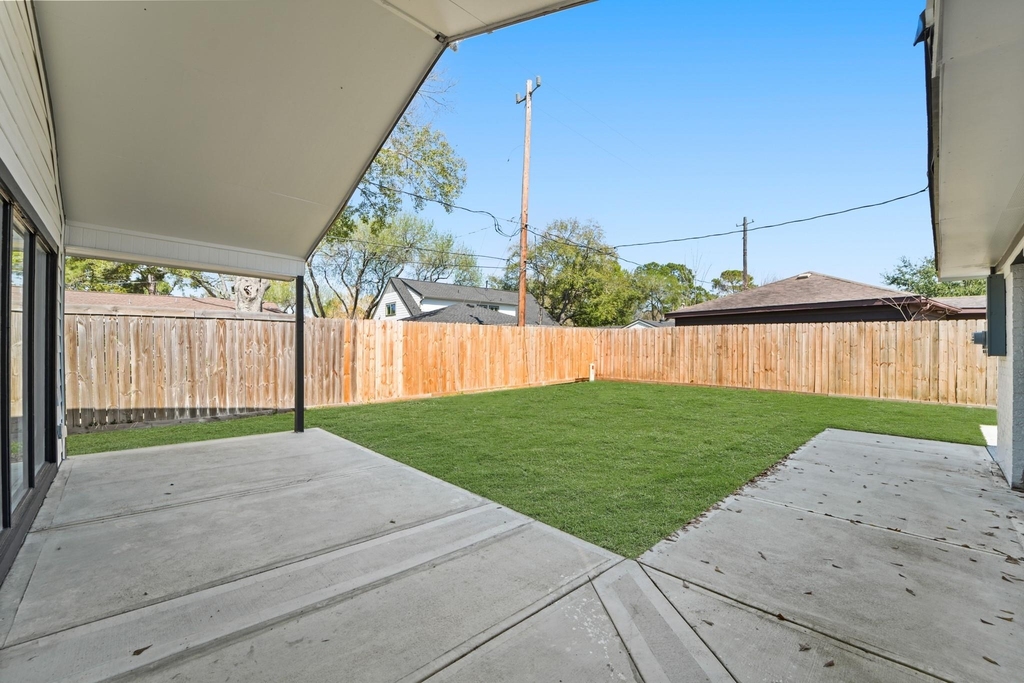 10722 Lynbrook Drive - Photo 32