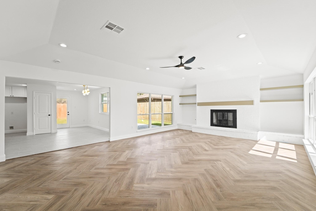 10722 Lynbrook Drive - Photo 6