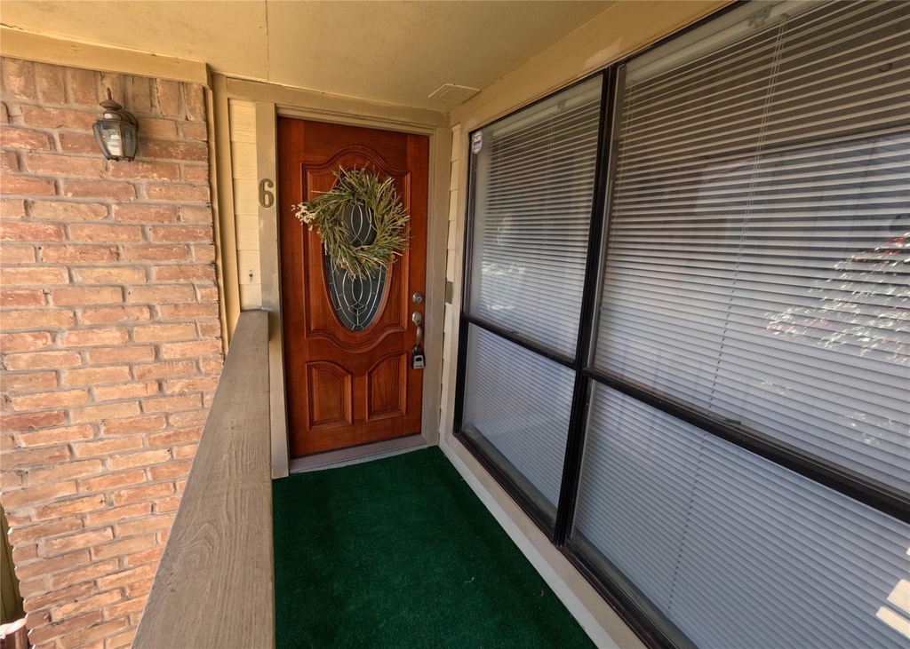 1881 Bering Drive - Photo 3