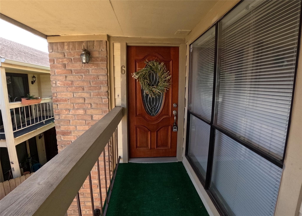 1881 Bering Drive - Photo 4