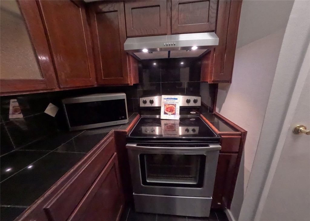1881 Bering Drive - Photo 17