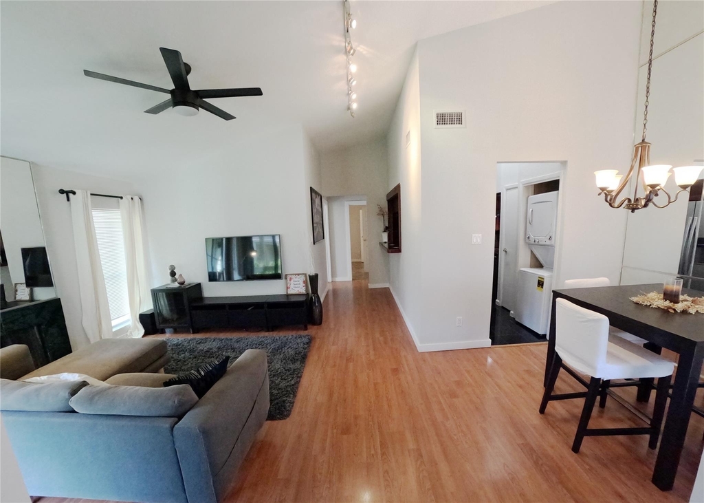 1881 Bering Drive - Photo 9