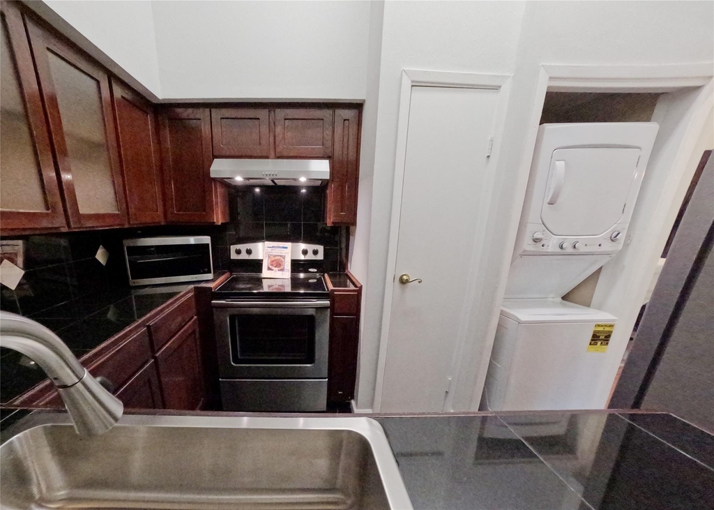 1881 Bering Drive - Photo 14