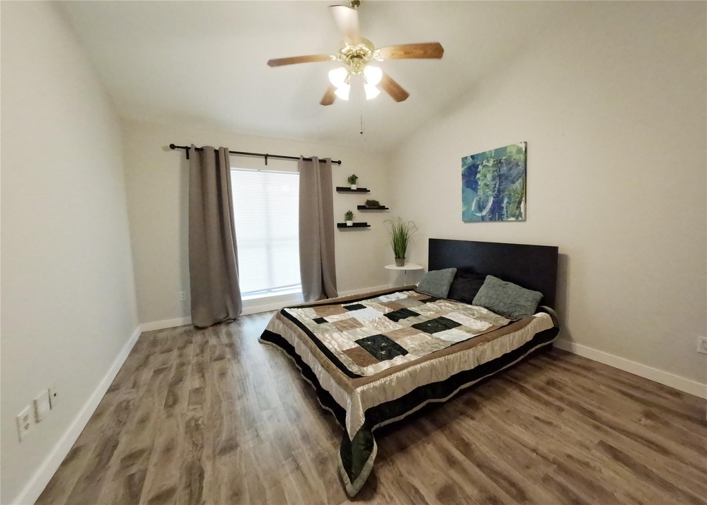 1881 Bering Drive - Photo 23