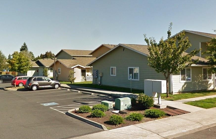111 Virginia Drive - Photo 3
