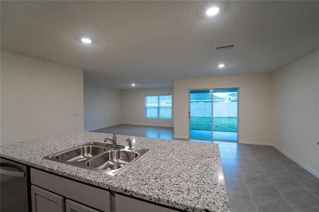9206 Sapphire Creek Place - Photo 9