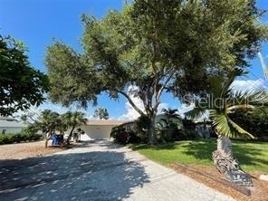 6901 Gulf Winds Drive - Photo 2