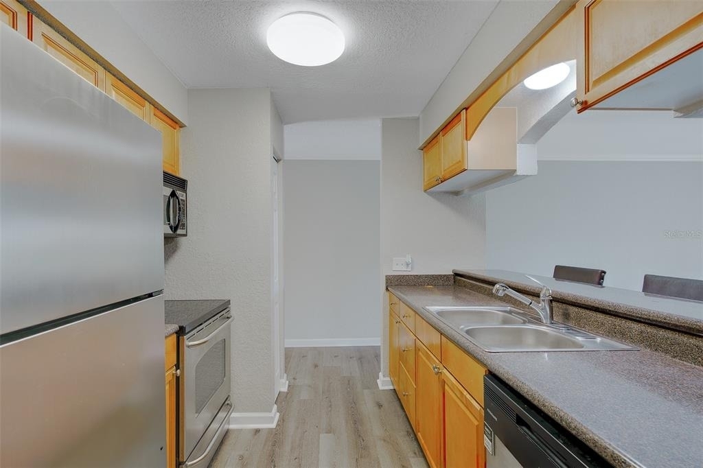 12293 Sailwinds Drive - Photo 16