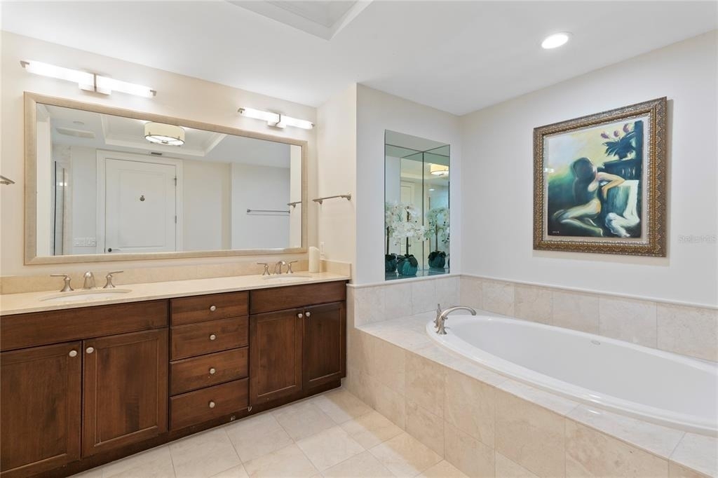 300 Beach Drive Ne - Photo 18