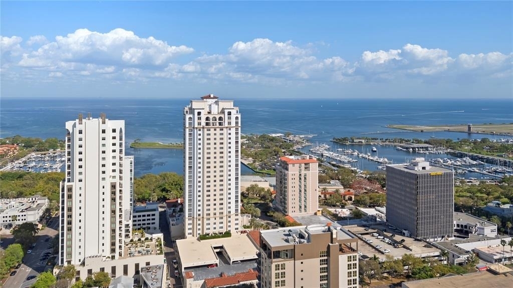 300 Beach Drive Ne - Photo 33