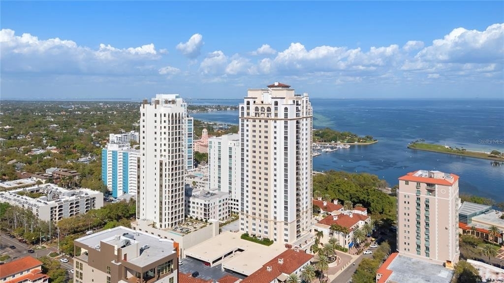 300 Beach Drive Ne - Photo 11