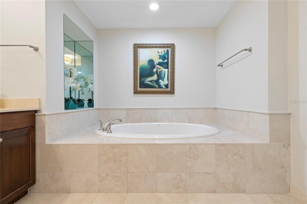 300 Beach Drive Ne - Photo 17