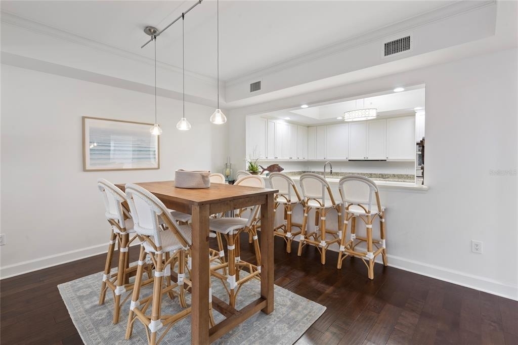 300 Beach Drive Ne - Photo 9