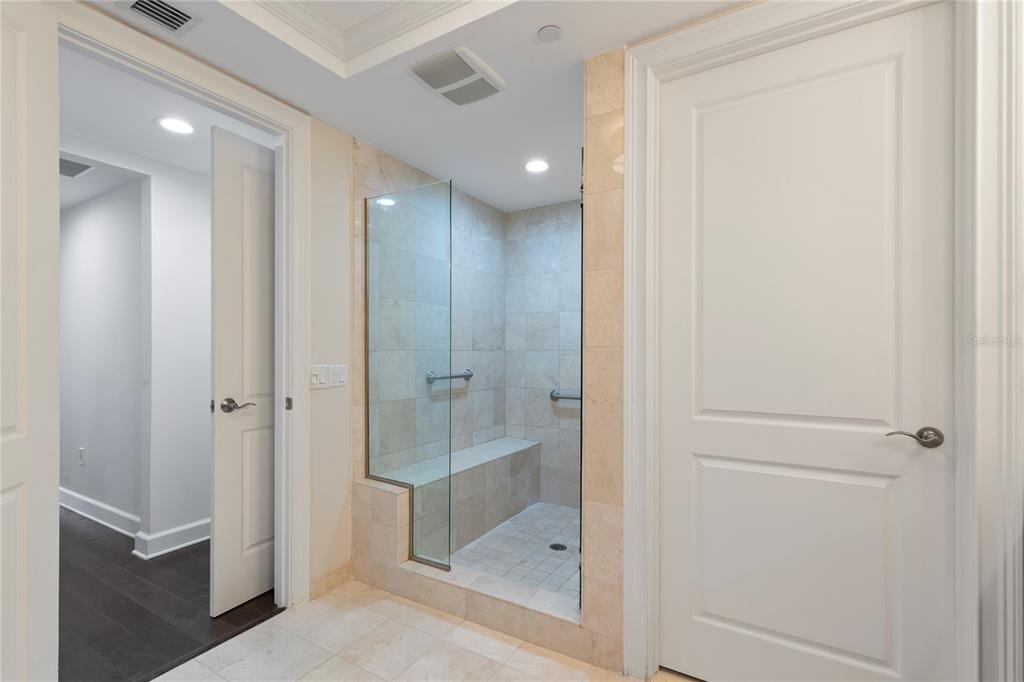 300 Beach Drive Ne - Photo 16