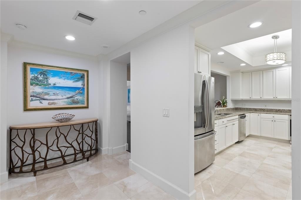 300 Beach Drive Ne - Photo 8