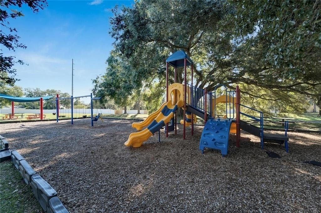 8202 Broward Place - Photo 40