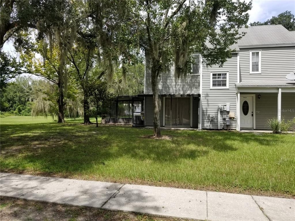 8202 Broward Place - Photo 2