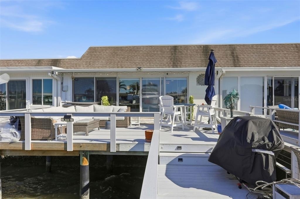 573 Boca Ciega Point Boulevard N - Photo 26