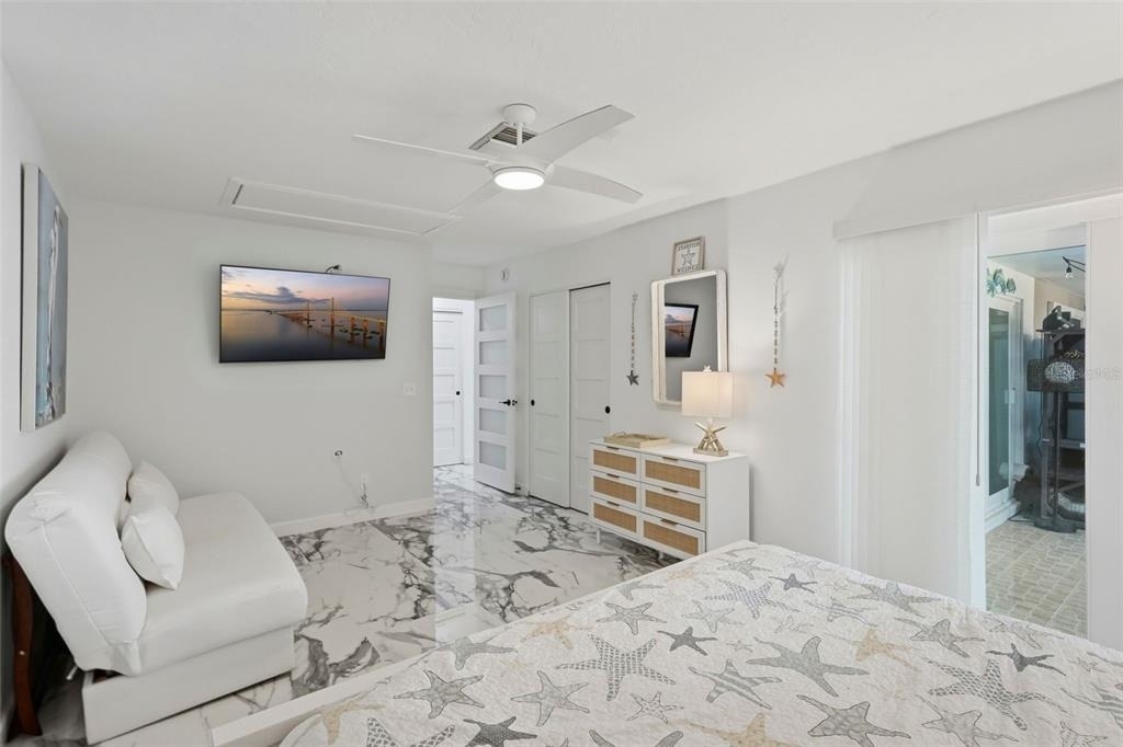 573 Boca Ciega Point Boulevard N - Photo 16