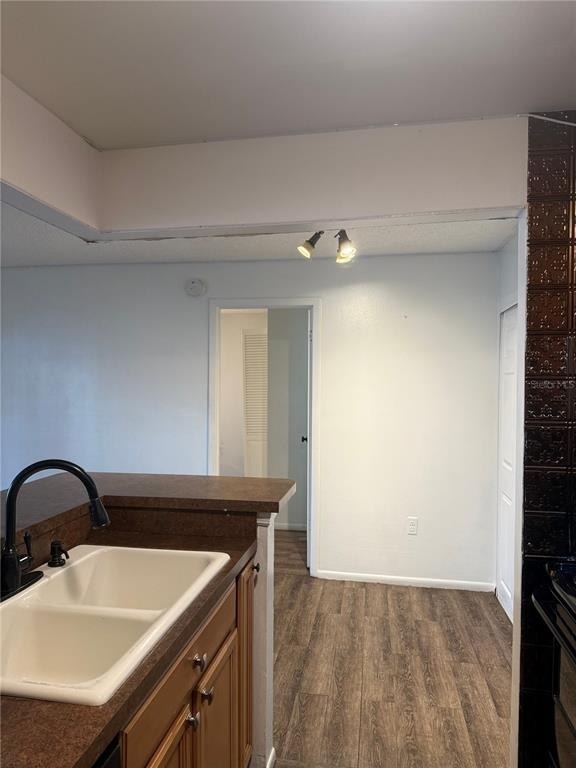 3827 Bay Club Circle - Photo 10