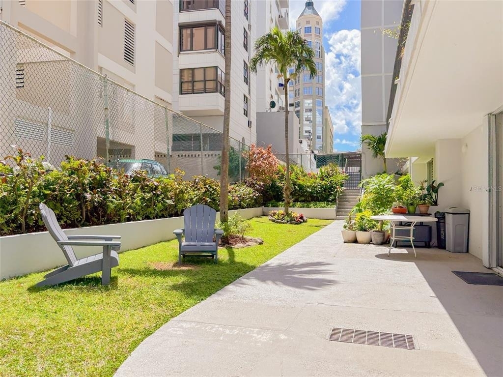 1 Madrid Cond. Lakeshore - Photo 11