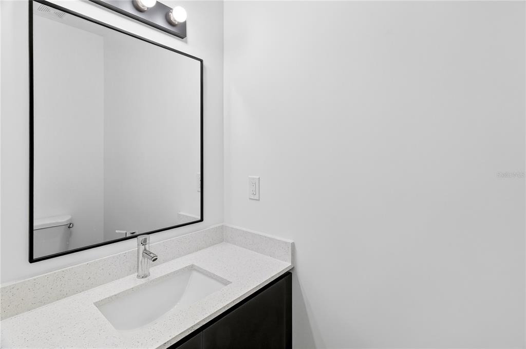 1611 Nw 29th Road - Photo 9
