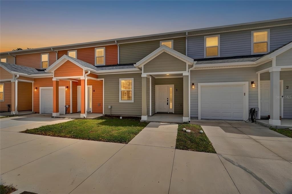 1611 Nw 29th Road - Photo 1