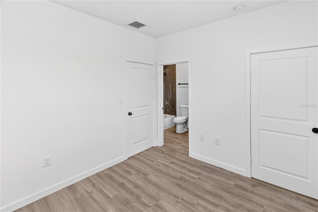 1611 Nw 29th Road - Photo 3
