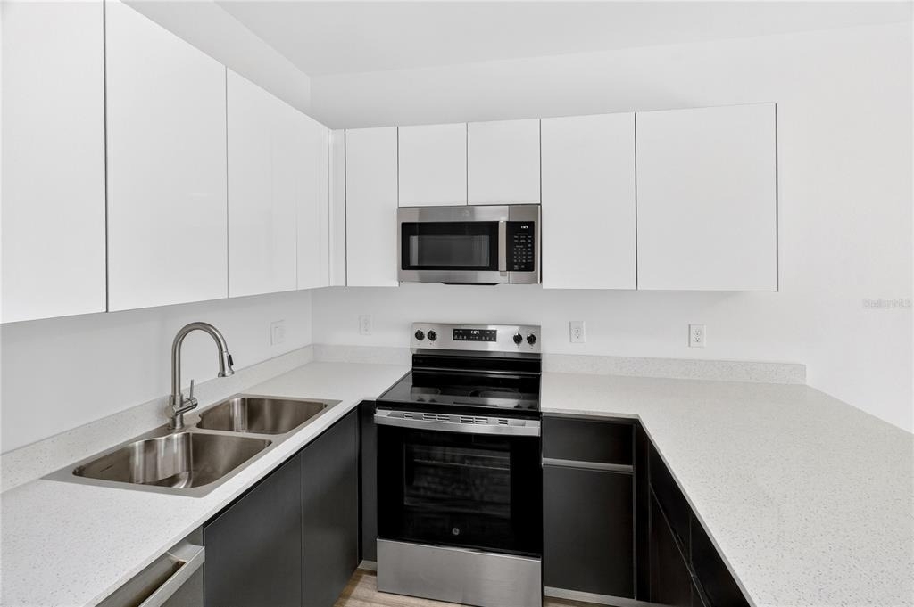 1611 Nw 29th Road - Photo 12