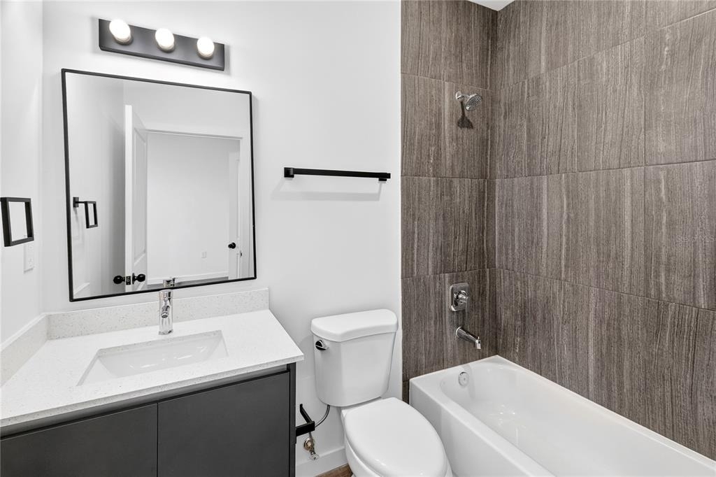 1611 Nw 29th Road - Photo 5