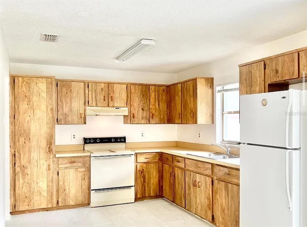 547 Lino Court - Photo 4