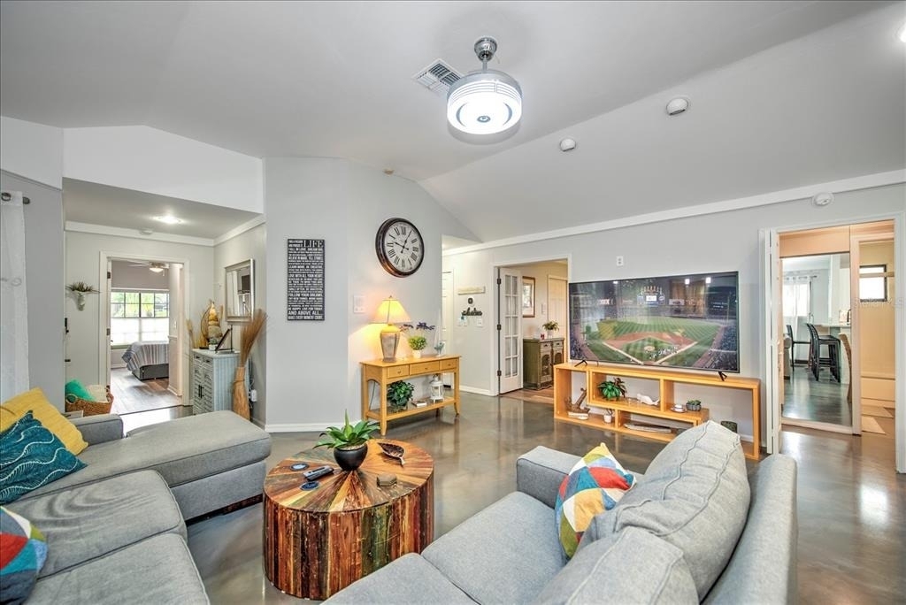 13681 Admiral Court - Photo 5