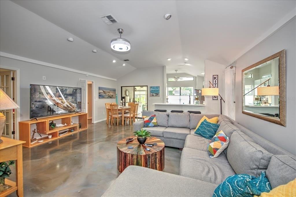13681 Admiral Court - Photo 4