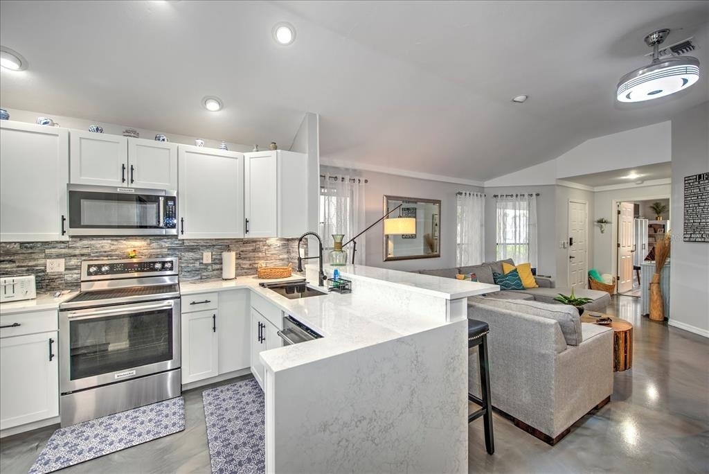 13681 Admiral Court - Photo 9