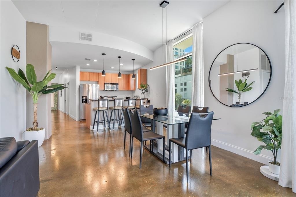 525 E Jackson Street - Photo 28