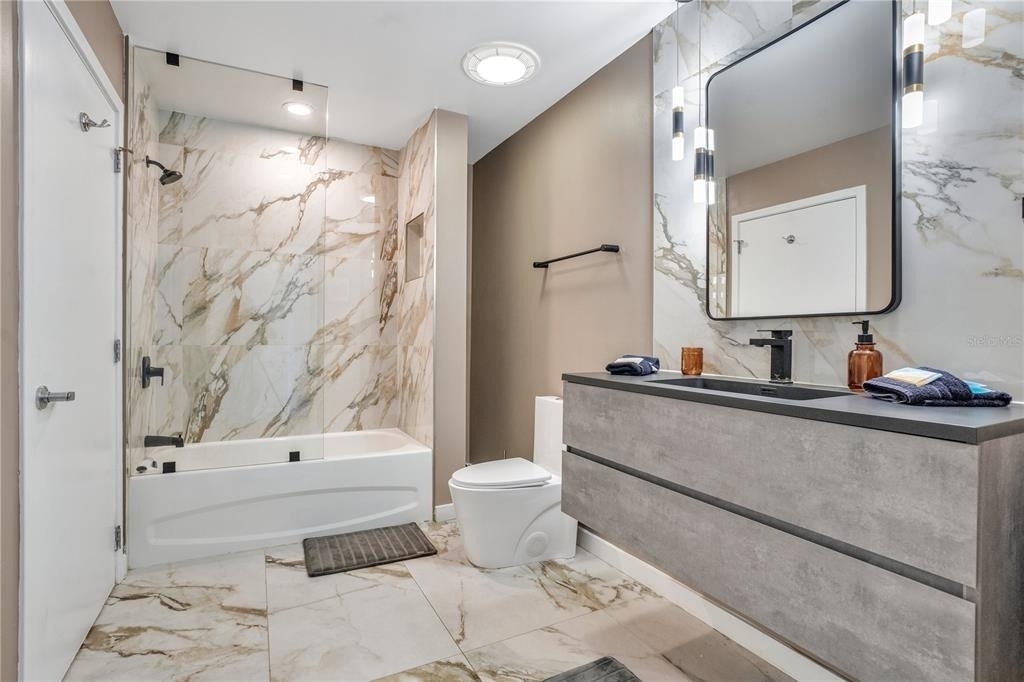 525 E Jackson Street - Photo 44