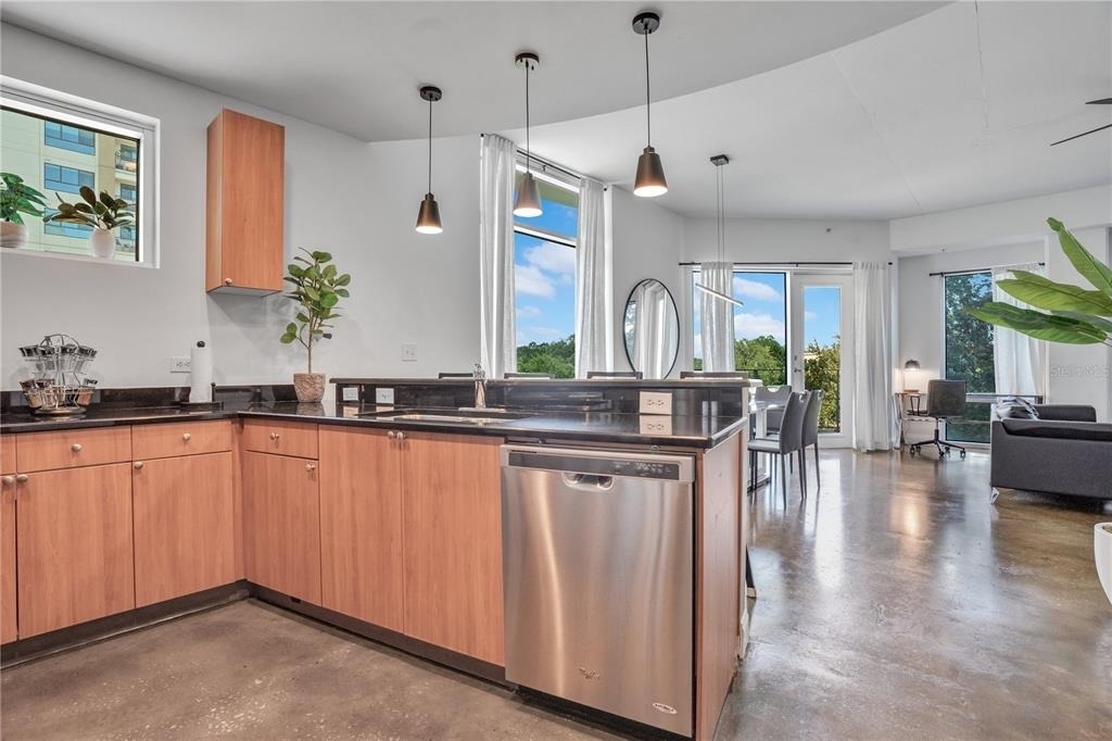 525 E Jackson Street - Photo 33