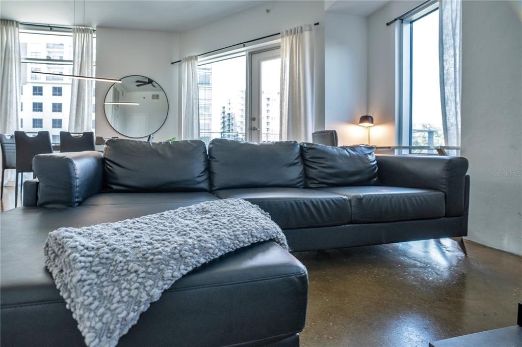 525 E Jackson Street - Photo 30