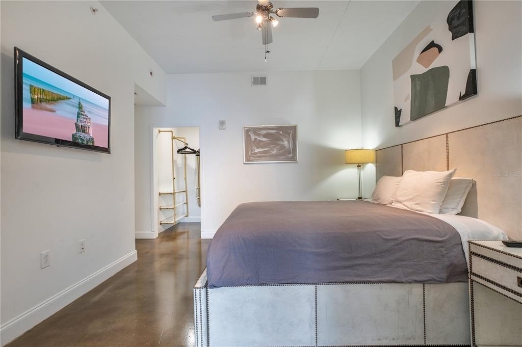 525 E Jackson Street - Photo 43