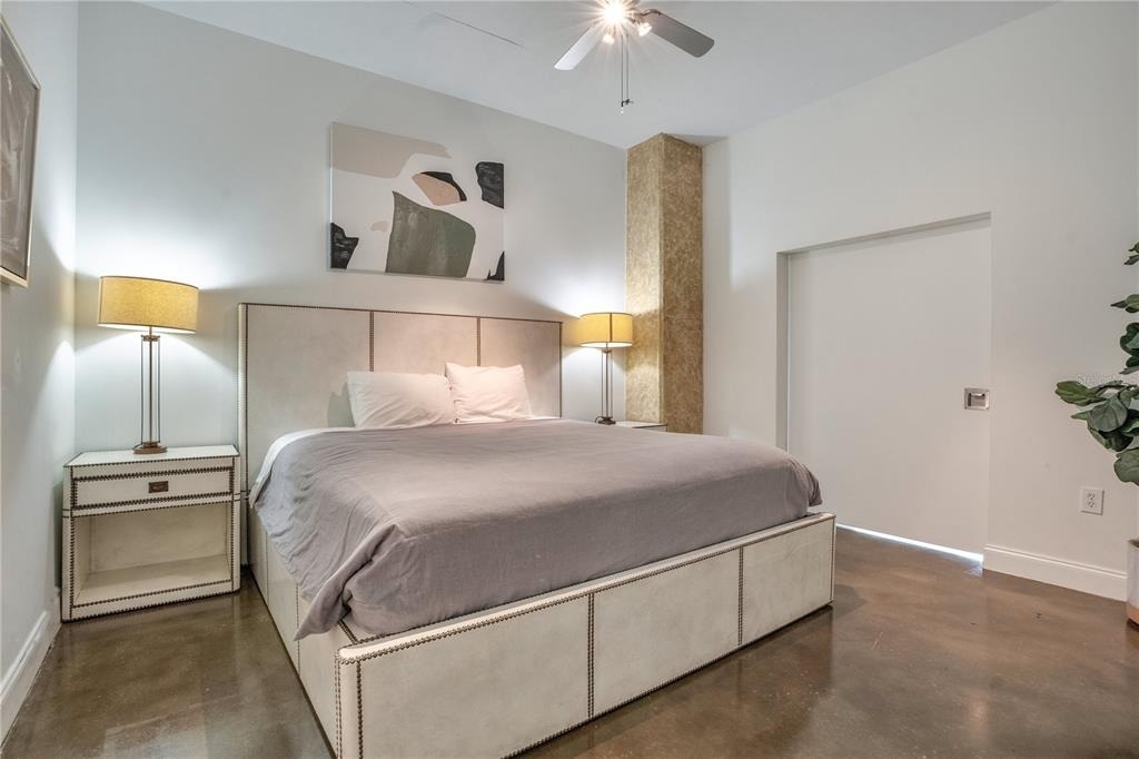 525 E Jackson Street - Photo 42